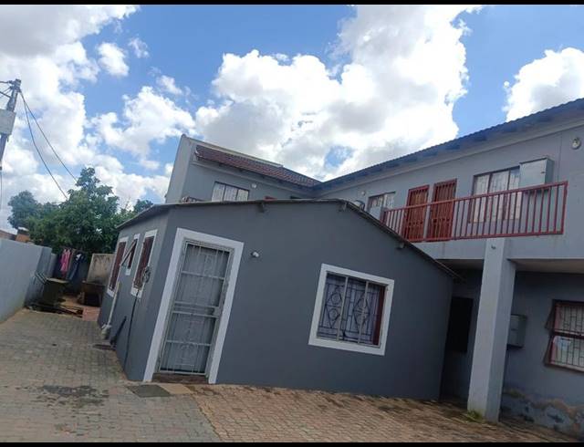 2 BEDROOM HOUSE FOR SALE IN MAMELODI EAST